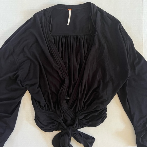 Free People bell sleeve long sleeve layering top, super soft XS / Small - Picture 9 of 14